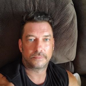 Meet your Posher, Adam